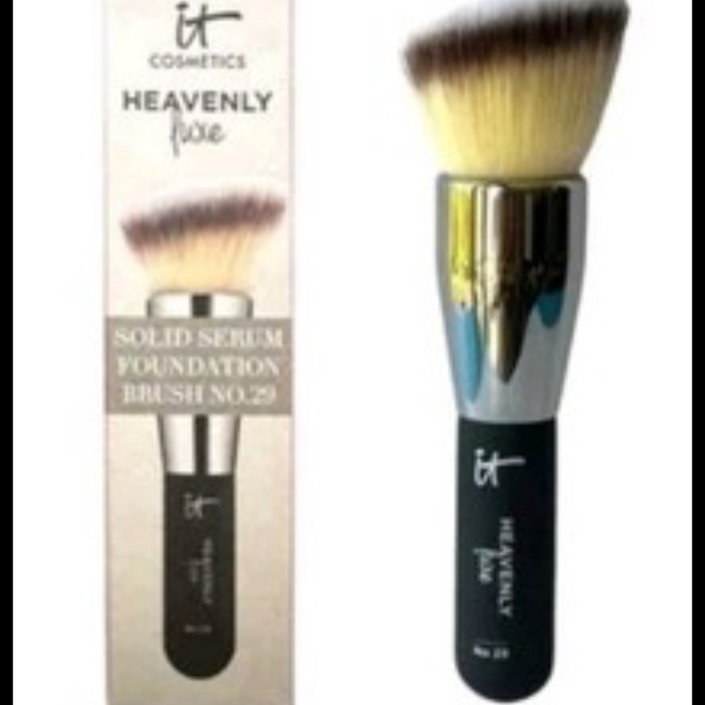 IT Cosmetics Heavenly Luxe Solid Serum Foundation Brush No. 29